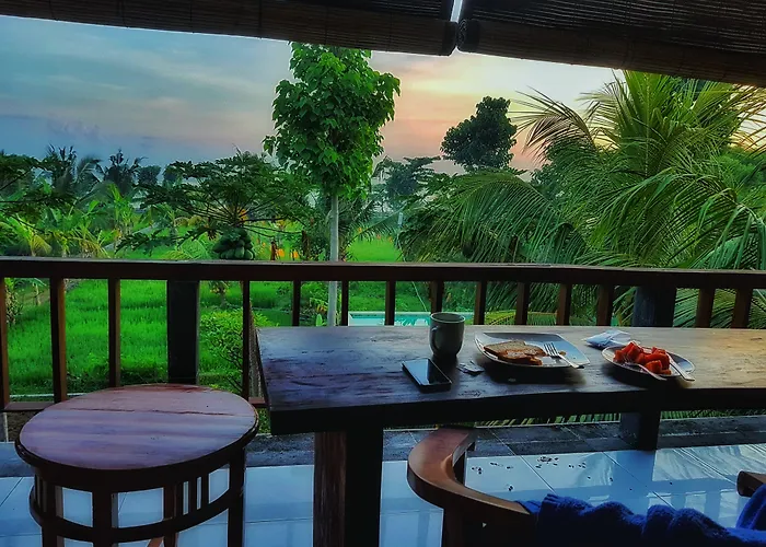 Taman Padi 3* Amed